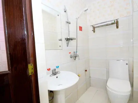 Guilin yiran Hotel (Weizhou Park Branch)
