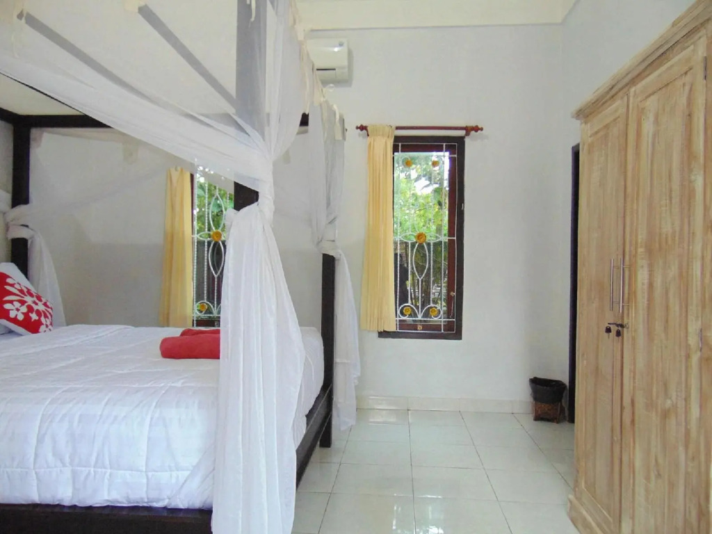 Leggies Bungalows