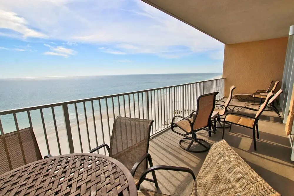 San Carlos 1201 by Youngs Suncoast