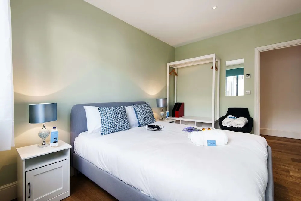 The Spacious Fulham Apartment - FOI