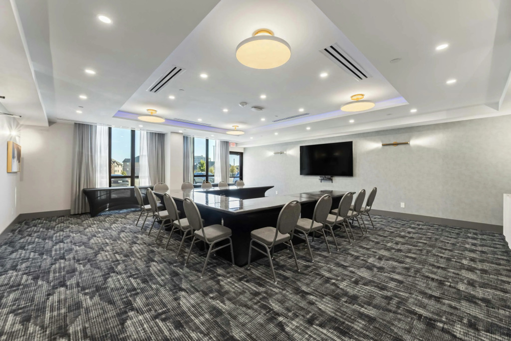 Sandman Signature Dallas Las Colinas Hotel & Suites