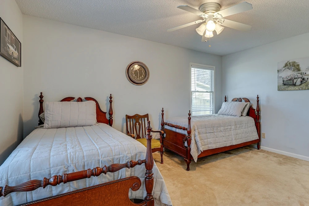 Lovely Decatur Home w/ Yard ~ 6 Mi to Town!
