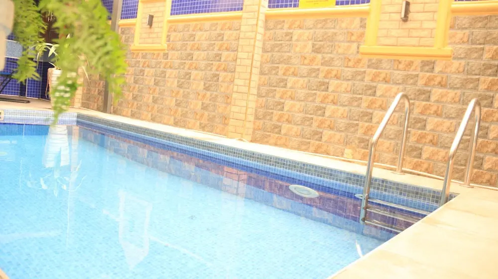 Sugarland Hotel & Suites