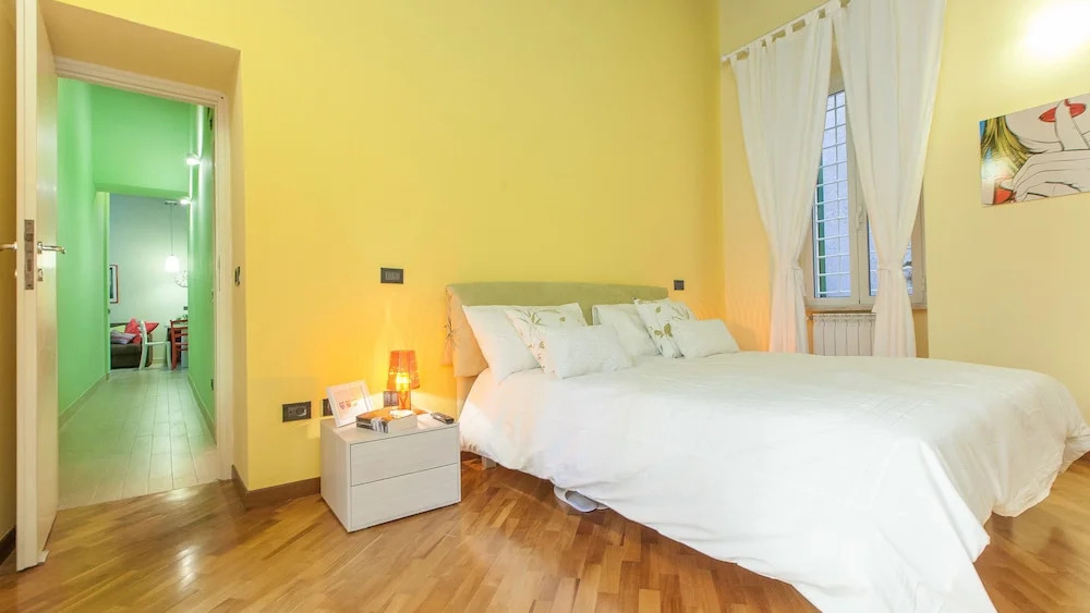 Rental in Rome Crociferi 2