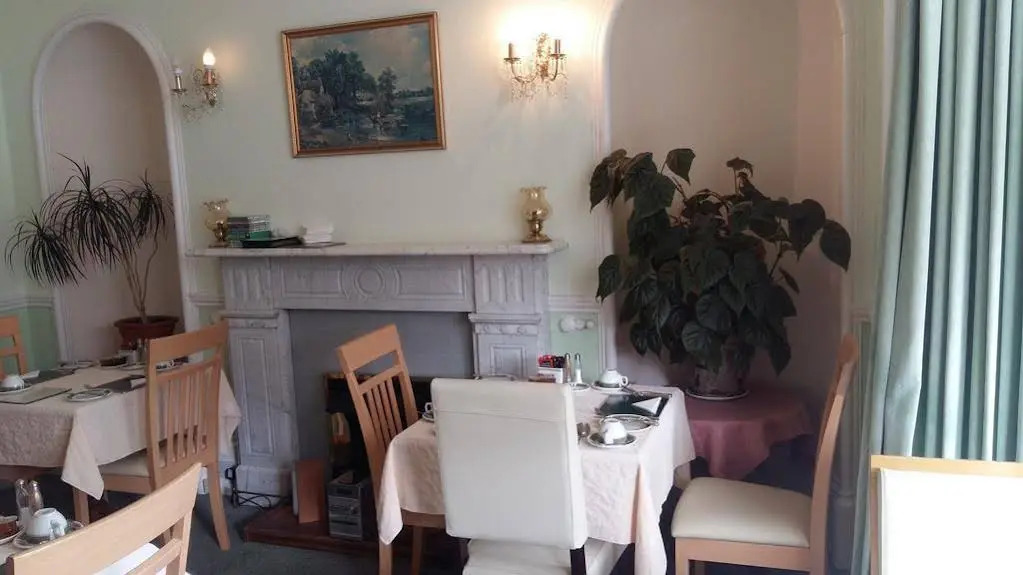 Whin Park Guest House