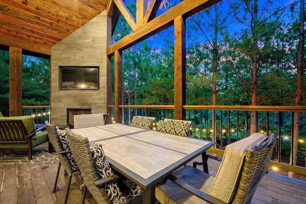 Broken Bow Home w/ Hot Tub, Game Room & EV Charger