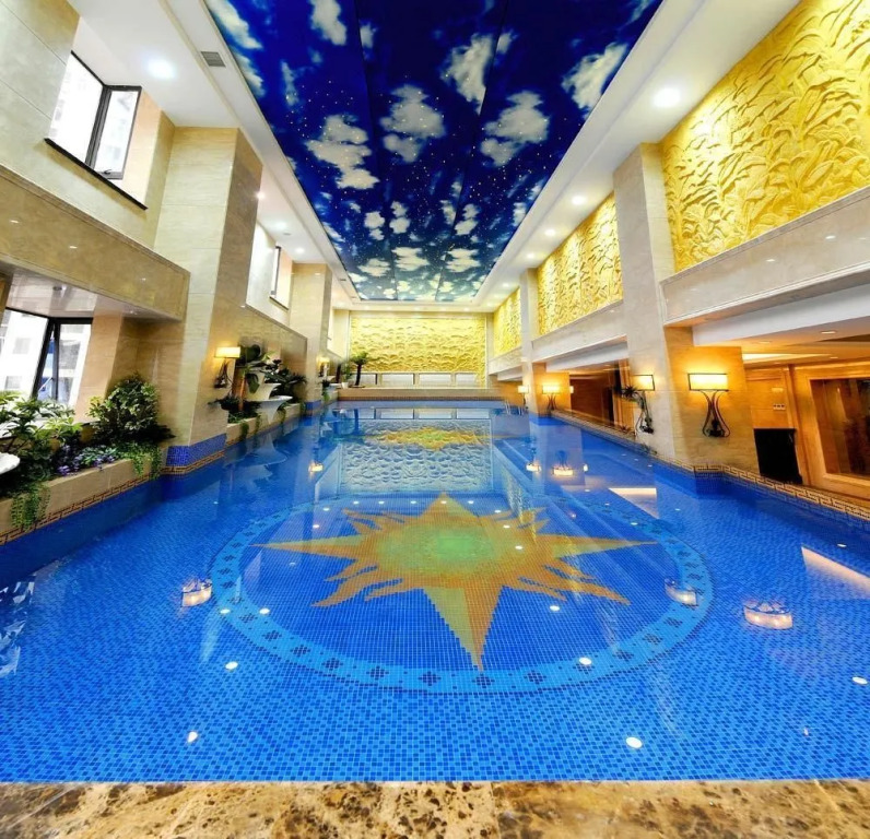 Starway Hotel (Nanchang Honggutan Wanda Qiushui Square)