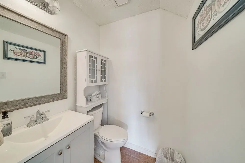 Spacious Home w Deck Near San Antonio Aquarium