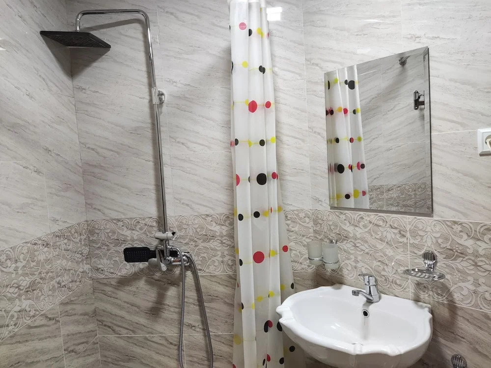 Naqshband Craft Center & Hotel