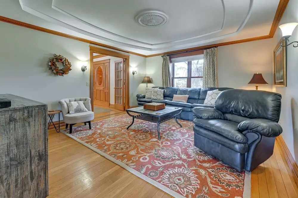 Large Home w/ Indoor Basketball Court + Game Room!