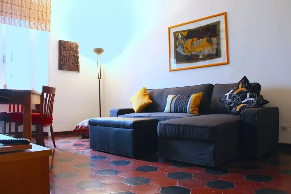 Ethnic Apt in Testaccio's Heart, Serviced by Hostmaker