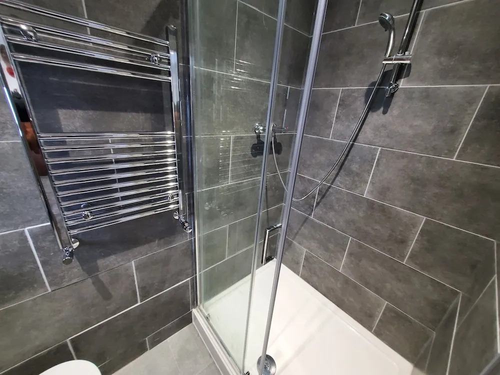 The Ashcroft Studios & Apartments with Free Parking