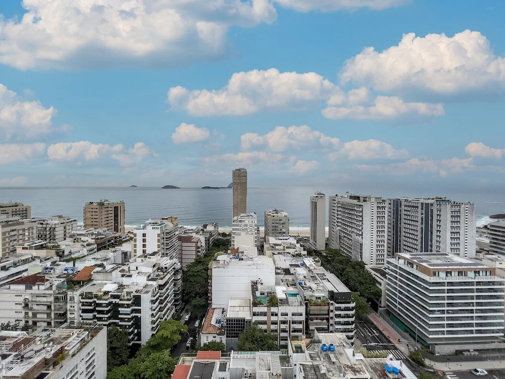 (1402) 2 Suítes, Vista para o Mar e Cristo