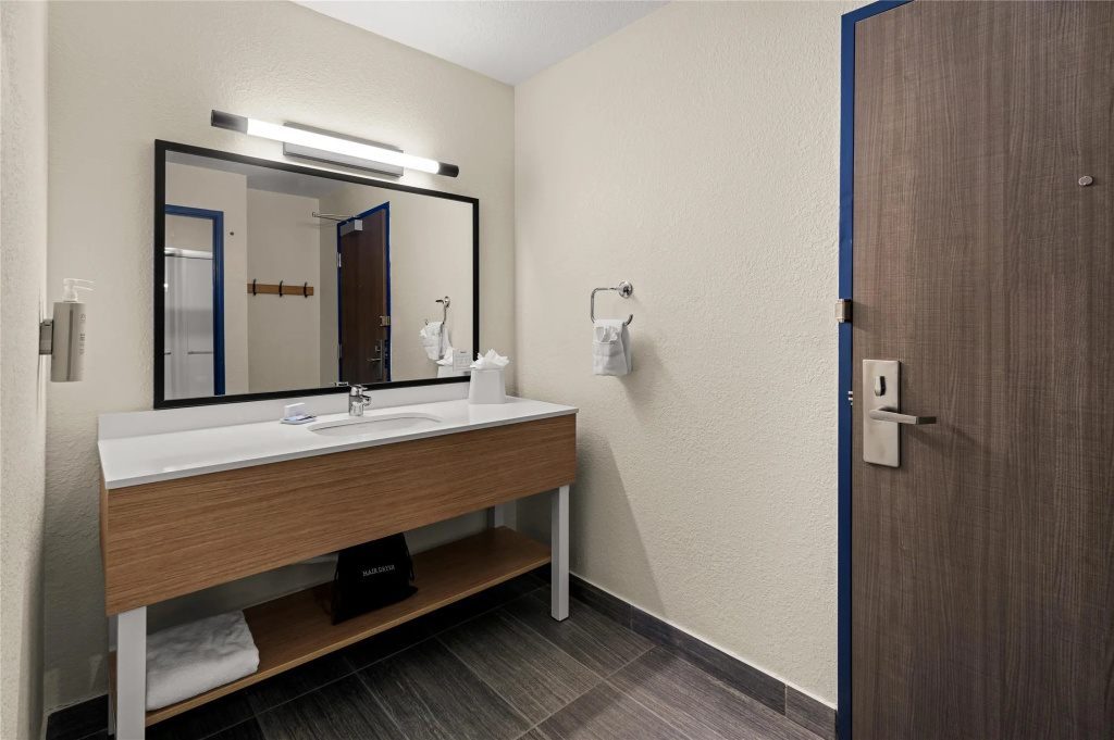 Spark By Hilton Fort Wayne