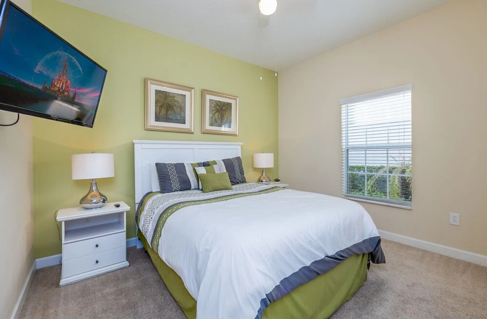 Cozzy home 5Bdr 5Bath with Pvt Pool and close to Disney parks
