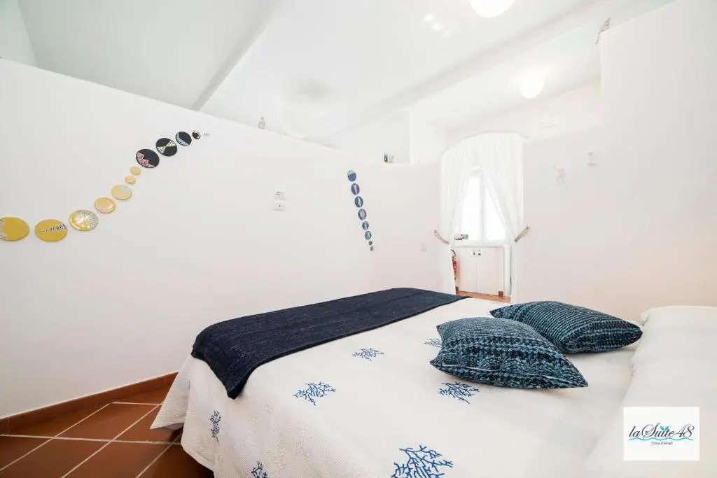 La Suite 48