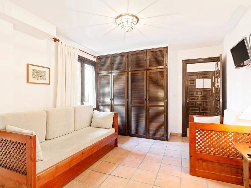 City Apartment near Alhambra