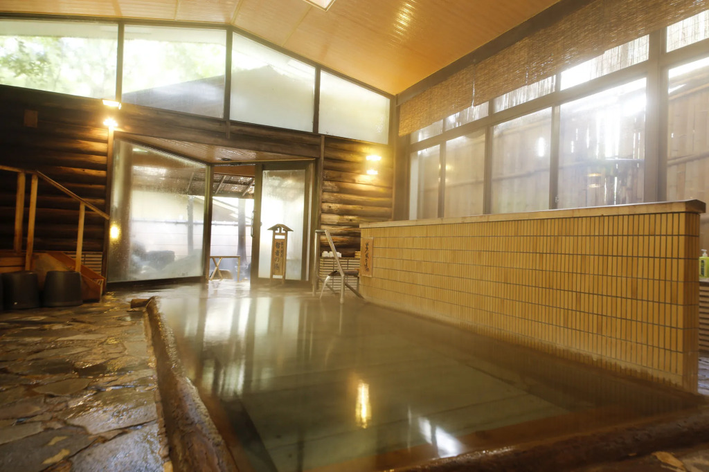 Izanro Iwasaki Ryokan
