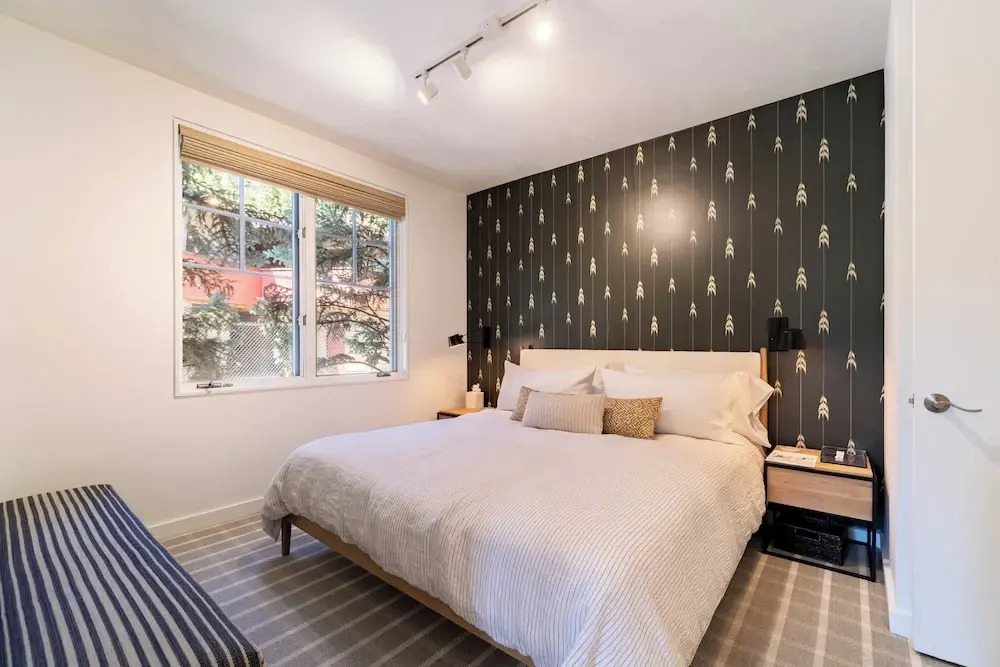 Aspen Hideaway by Avantstay Walk to Aspen, Near Slopes + Pool & Hot Tub Access