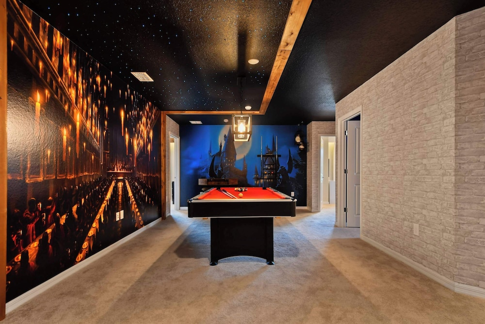 Extraordinary 10br Private Pool Spa Near Disney