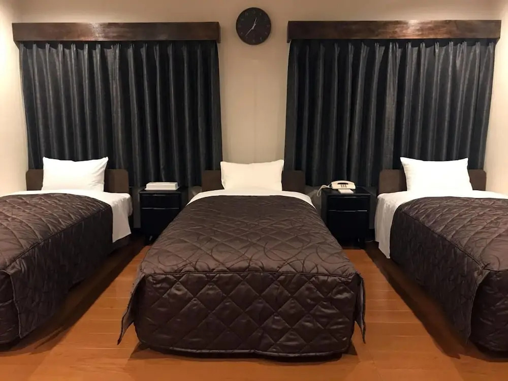 E Hotel Warabi