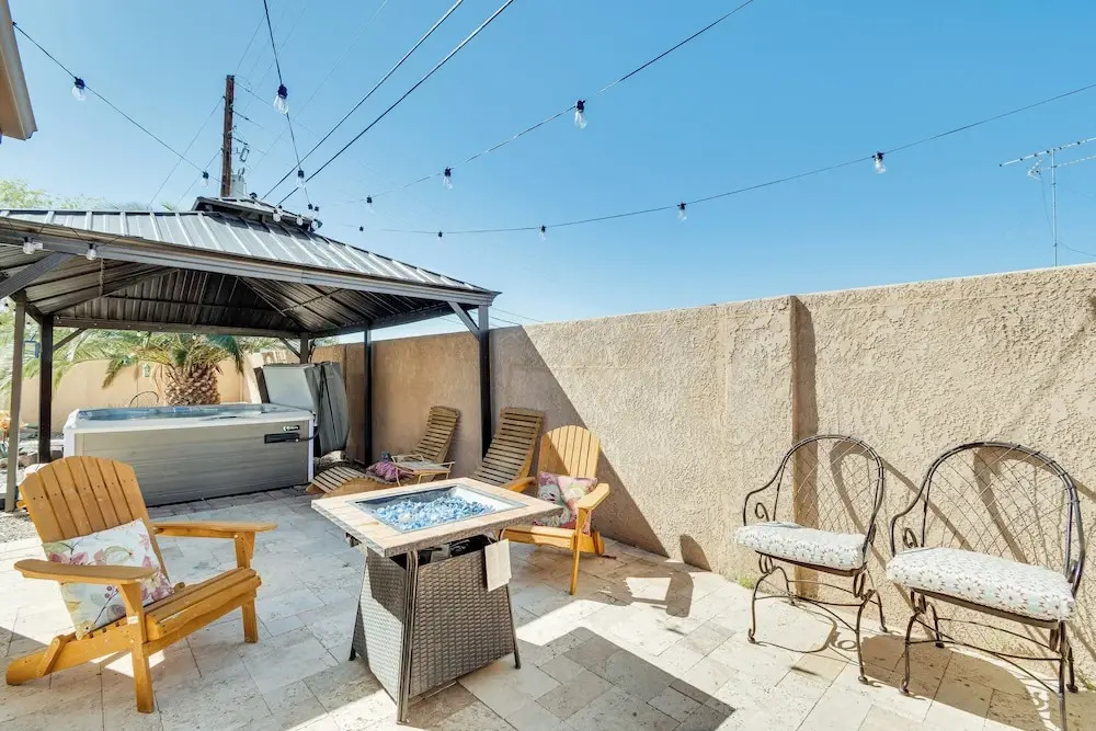 Lake Havasu City Escape: Patio, Pool + Grill!