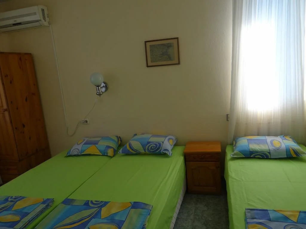 Rosi Guest House