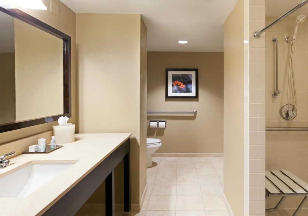 Crowne Plaza Cleveland at Playhouse Square by IHG