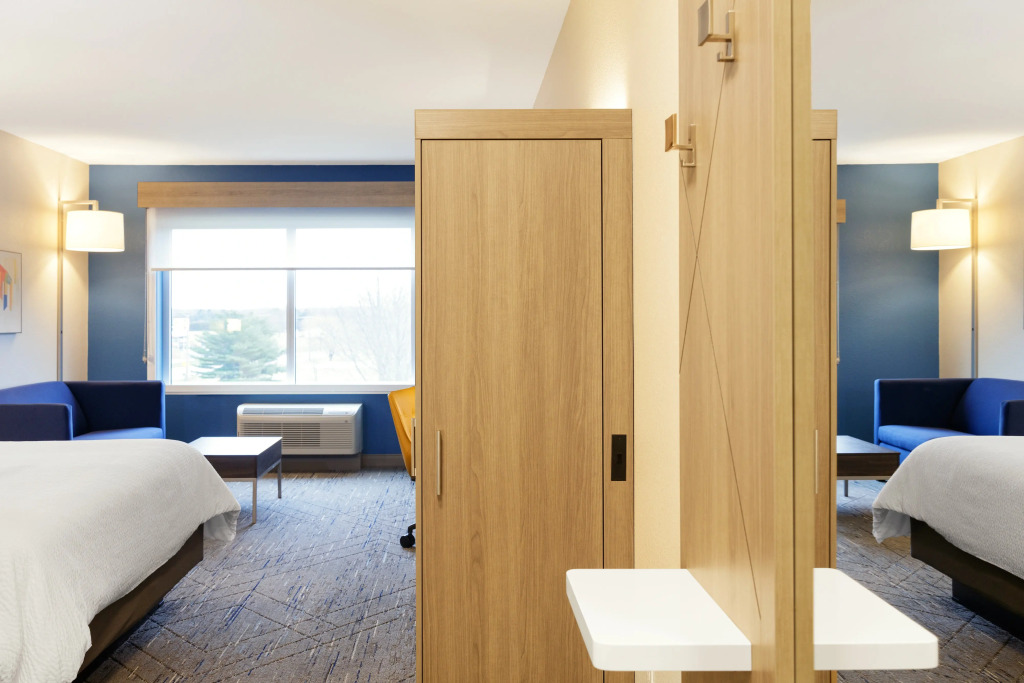 Holiday Inn Express & Suites Brookhaven by IHG