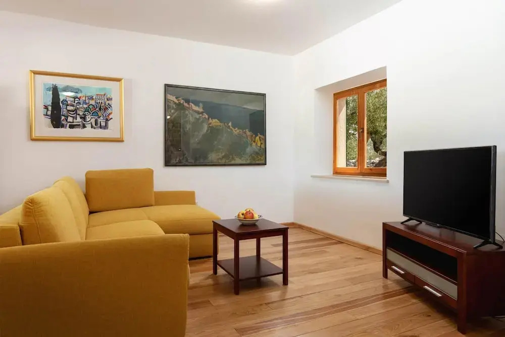 Villa Dubrava in Pucisca