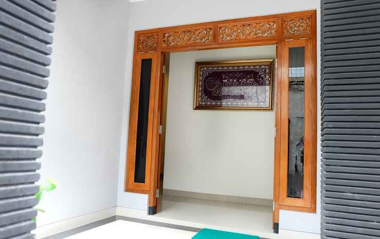 Homestay Syariah Gejayan Dekat Pakuwon Mall by Simply Homy