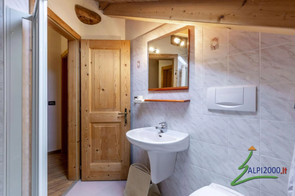 Faber, Three Room Apartment. -360 Faber