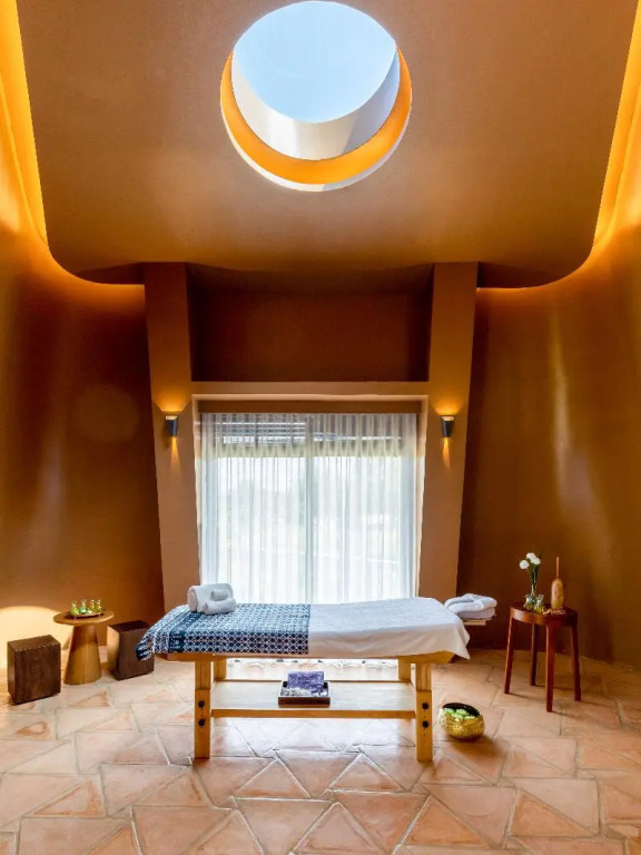 VARANA Krabi Hotel