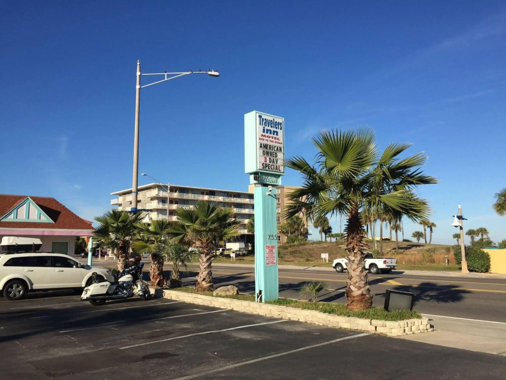 Travelers Inn