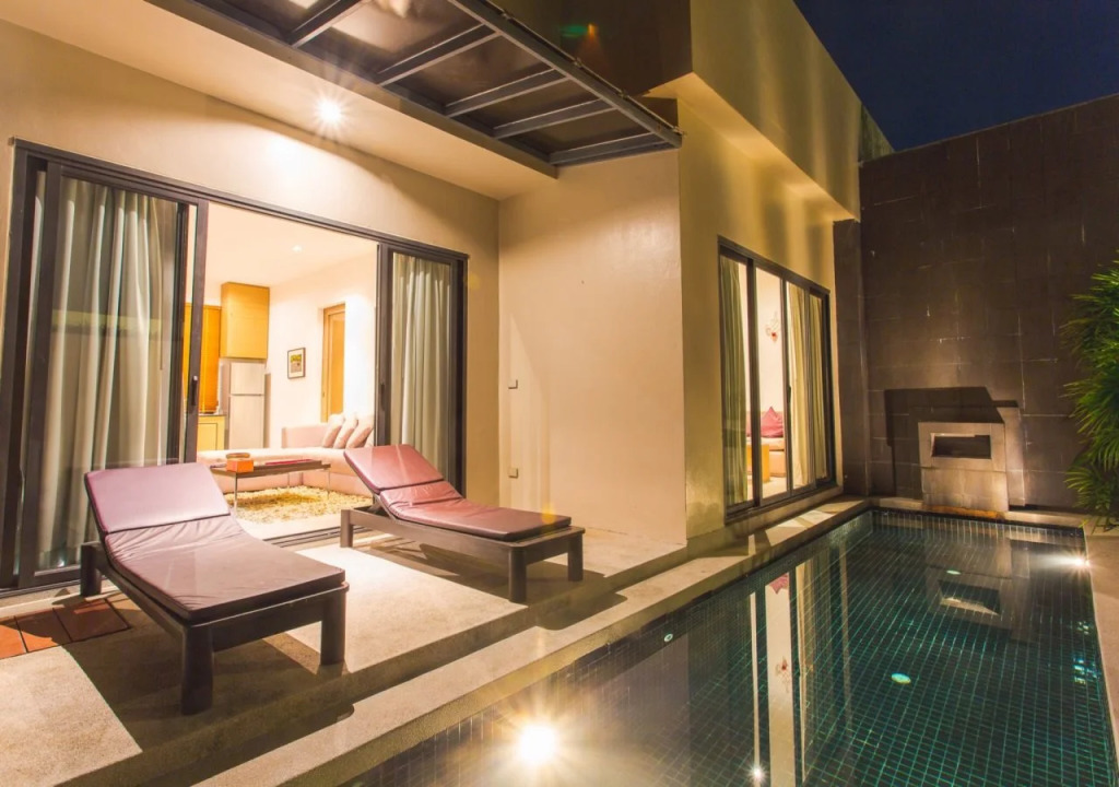 Seastone Pool Villa