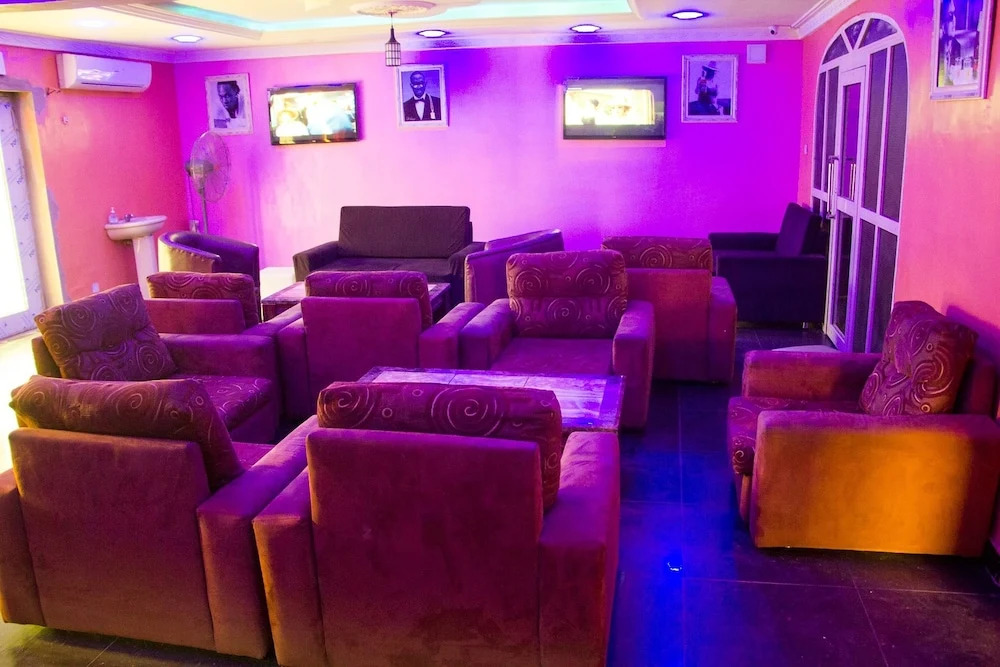November 5 Hotel Lagos
