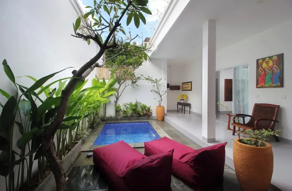 Bougainvillea Villa Seminyak by Parigata