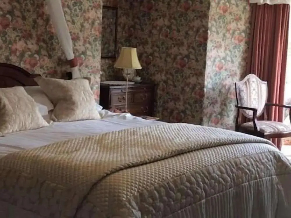 Whashton Springs Farmhouse B&B