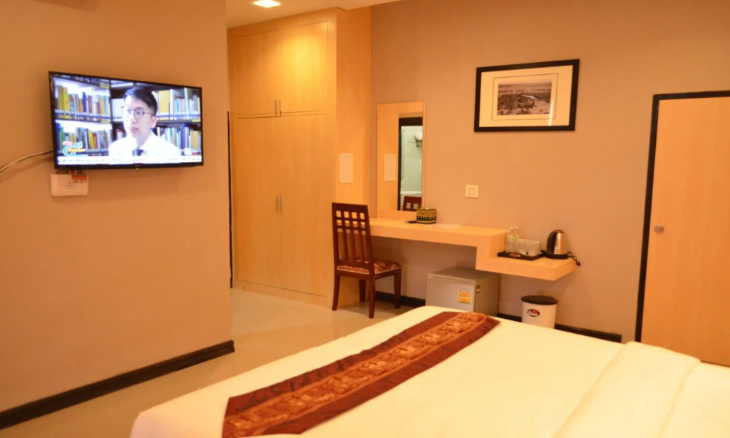 ThatLuang View Hotel