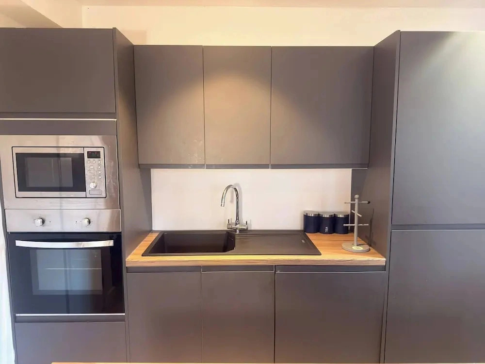 Winter Stays, Pool, Wi-fi, Parking, 3double Beds