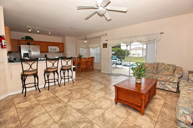 4 Bedrooms Home with Private Pool by RedAwning