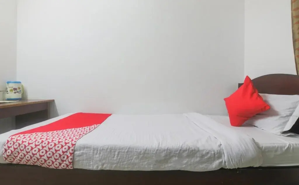 OYO 23304 Hotel Shiva