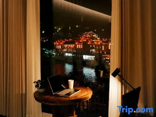 Zhenyuan Jiangshanju · Jiangshang Chunshan Scenic Homestay