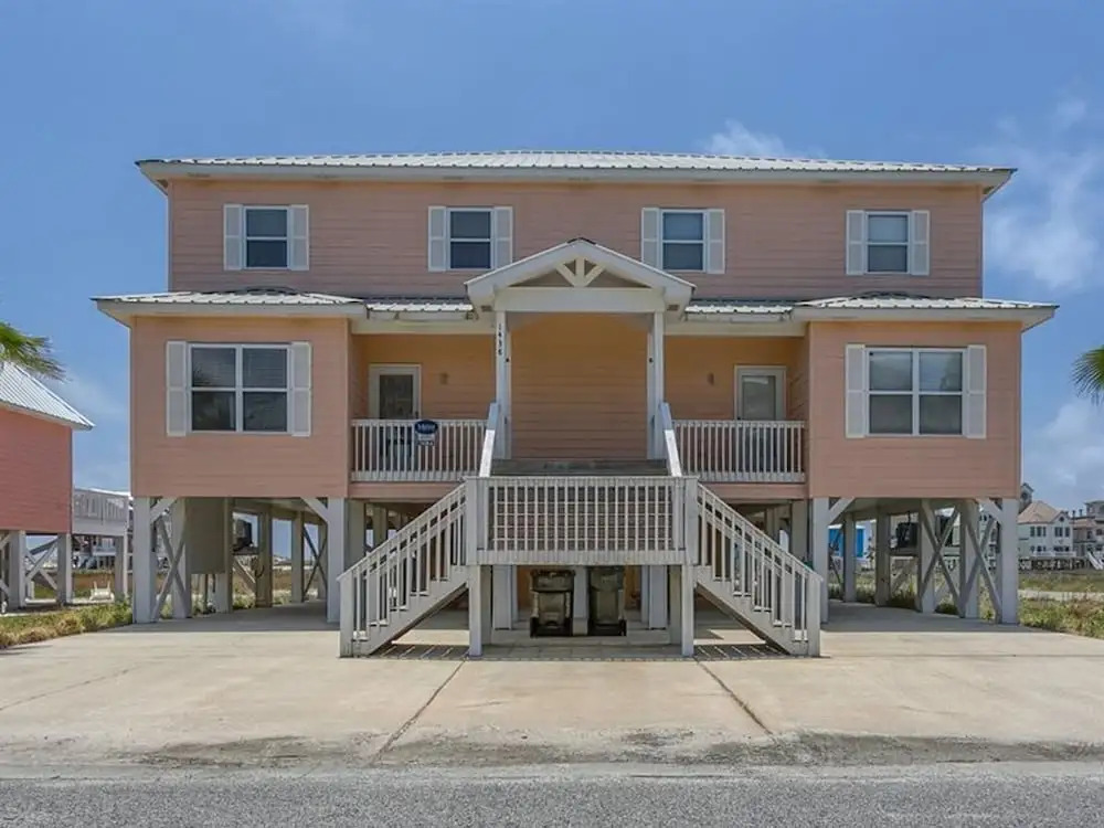 Sea La Vie by Meyer Vacation Rentals