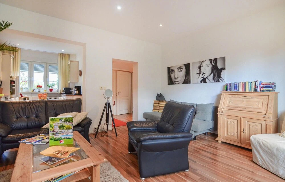 2 Bedroom Lovely Home In Berlin