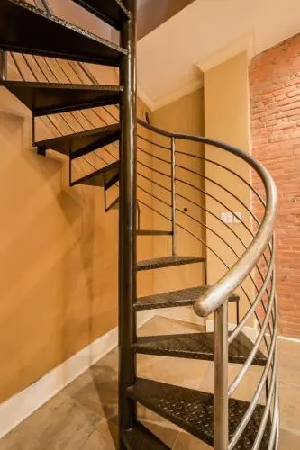 LazyKey Suites - Gorgeous 3BD Penthouse w/Spa and a Private Deck