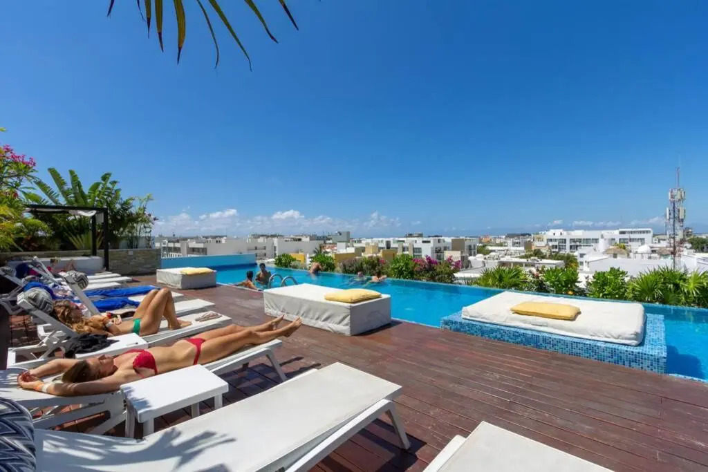 Entire Apartment, Excellent Location The City 1004