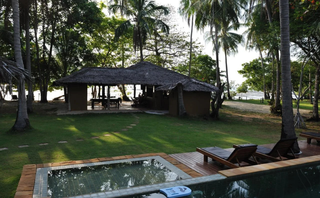 KhaoTong Villa at Melinas