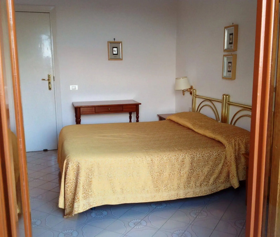 HOTEL ZINTONIO