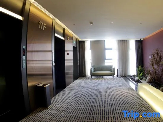 Longshun Hotel